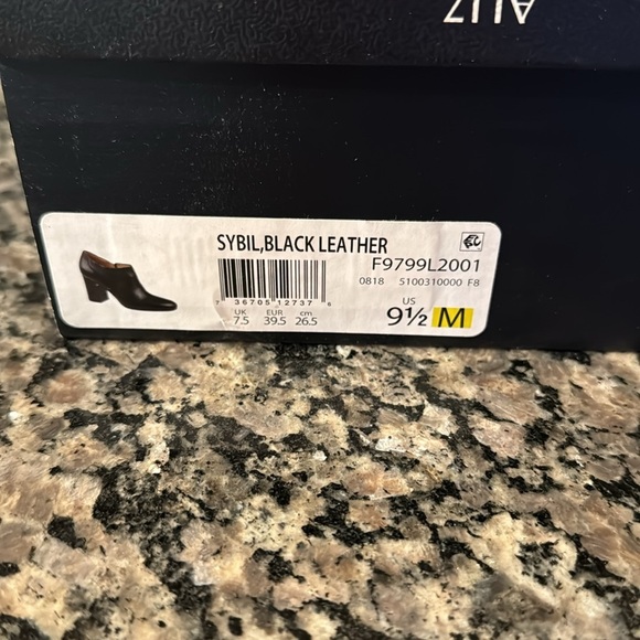 Naturalizer black leather Sybil’s ankle boot NIB 9.5 - Picture 11 of 11